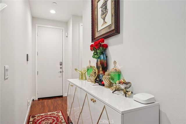 13225 Victory Boulevard, Valley Glen, CA 91401