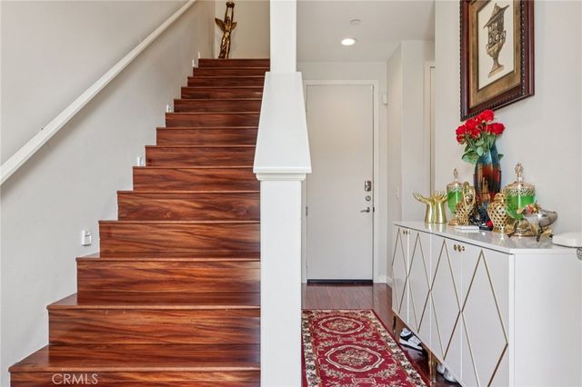 13225 Victory Boulevard, Valley Glen, CA 91401