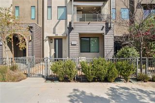 13225 Victory Boulevard, Valley Glen, CA 91401