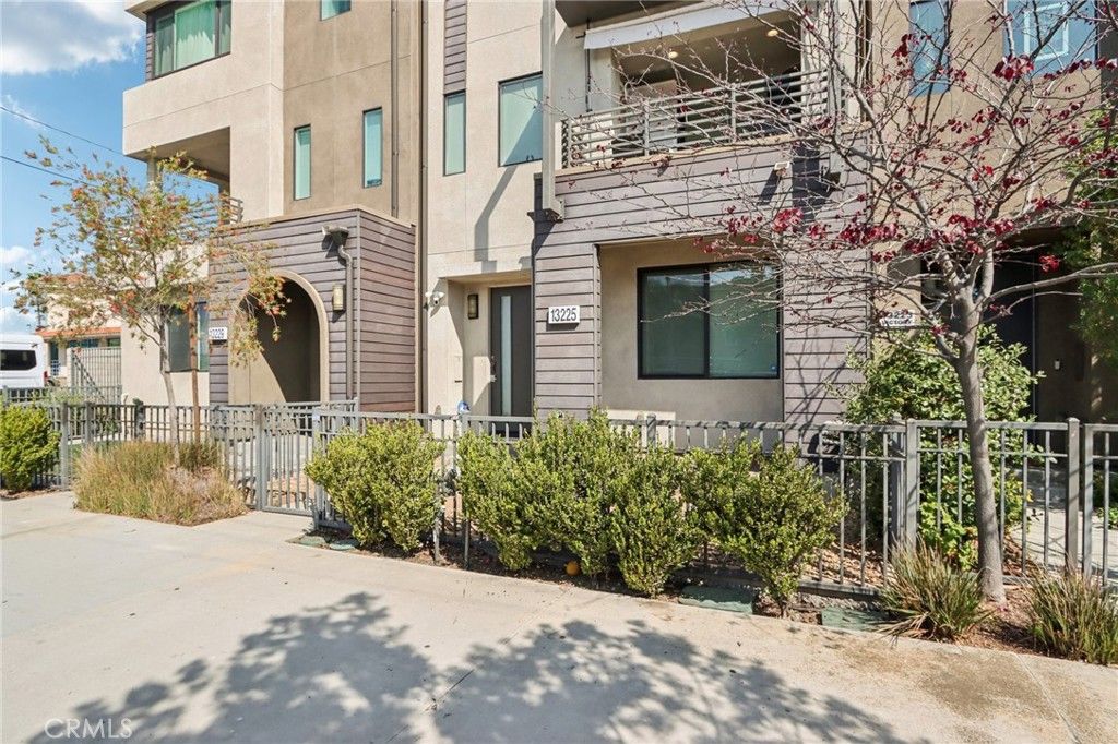 Image 2 of property listing at 13225 Victory Boulevard, Valley Glen, CA 91401