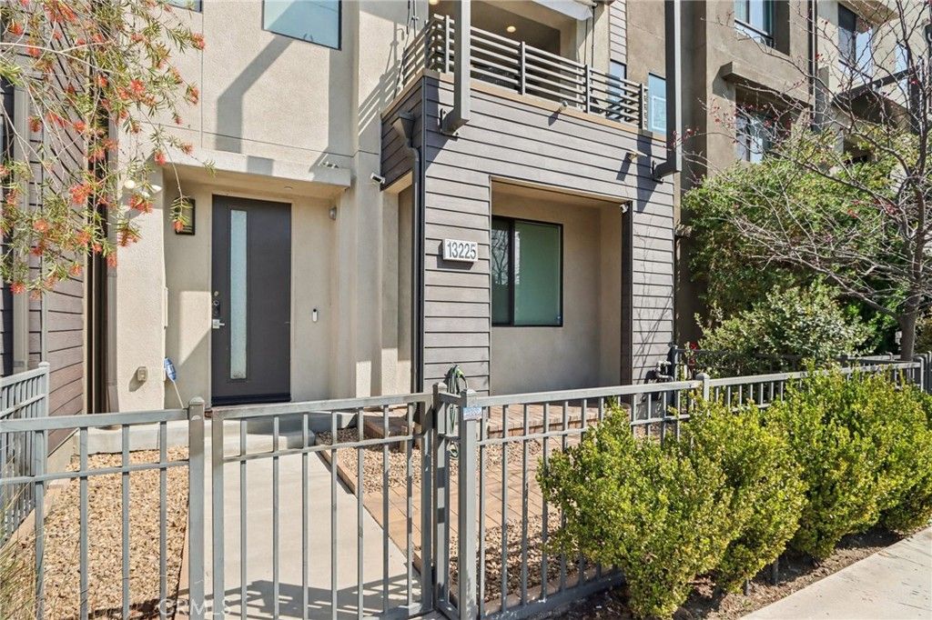 Image 3 of property listing at 13225 Victory Boulevard, Valley Glen, CA 91401