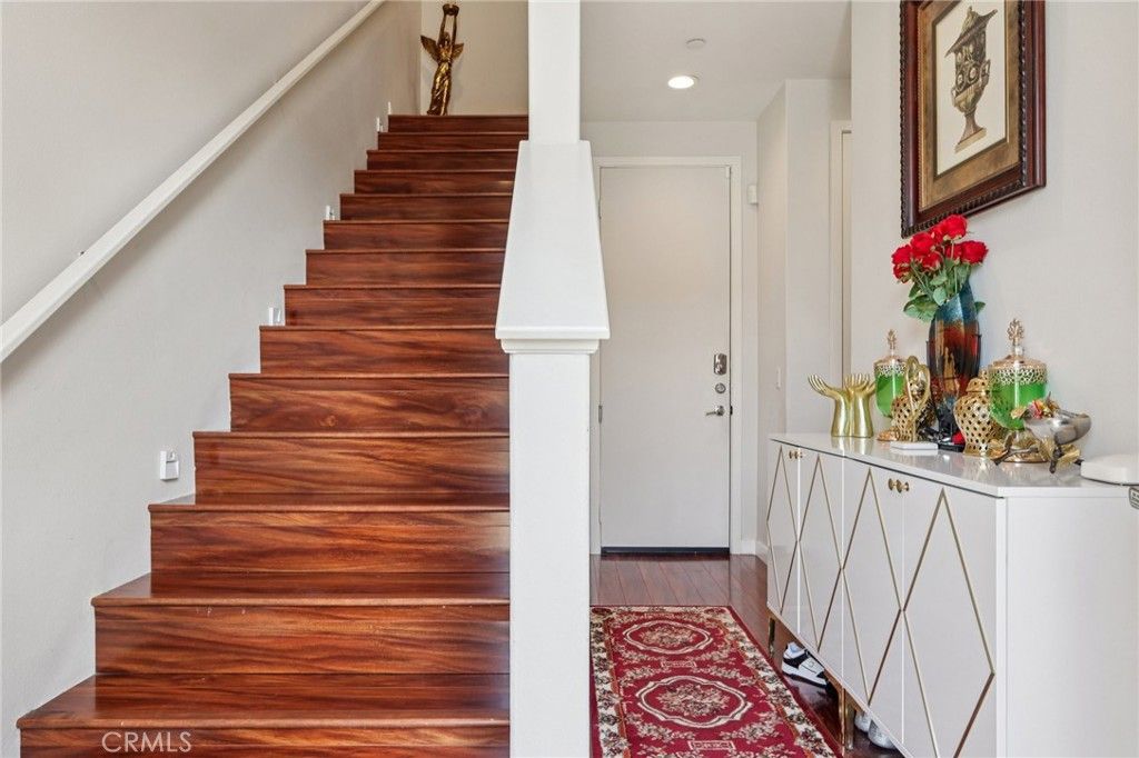 Image 5 of property listing at 13225 Victory Boulevard, Valley Glen, CA 91401