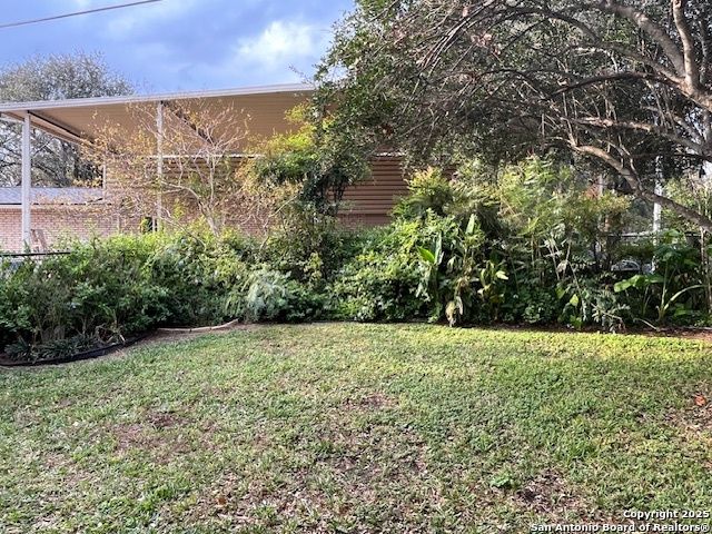 1216 Mockingbird, Pleasanton, TX 78064