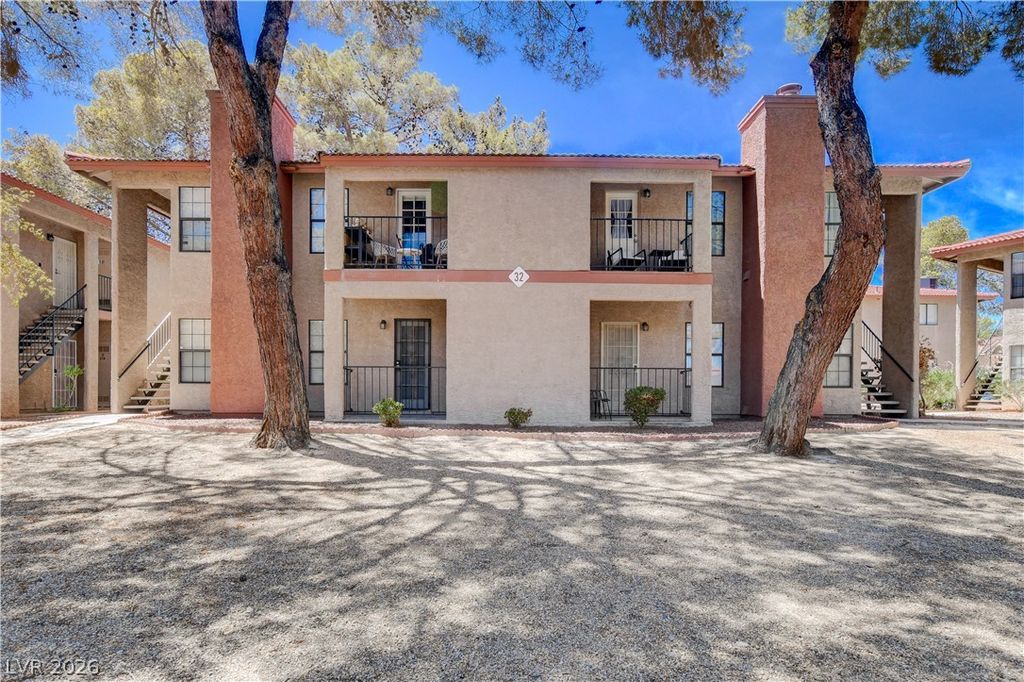 5576 West Rochelle Avenue 32D, Las Vegas, NV 89103 — exterior