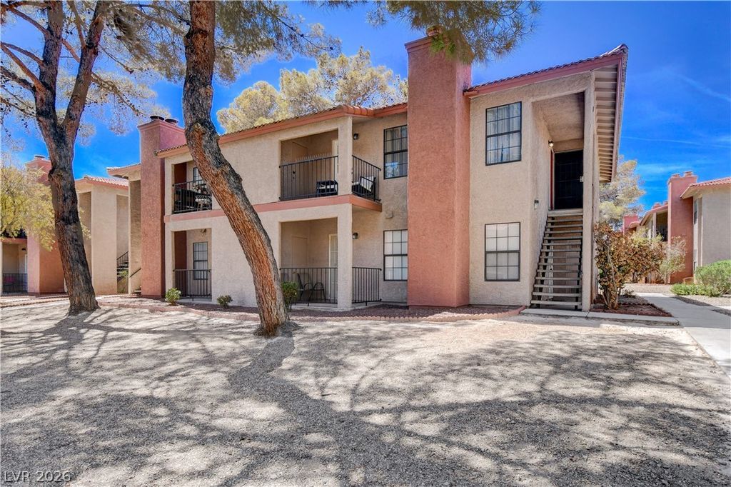 5576 West Rochelle Avenue 32D, Las Vegas, NV 89103 — photo 3