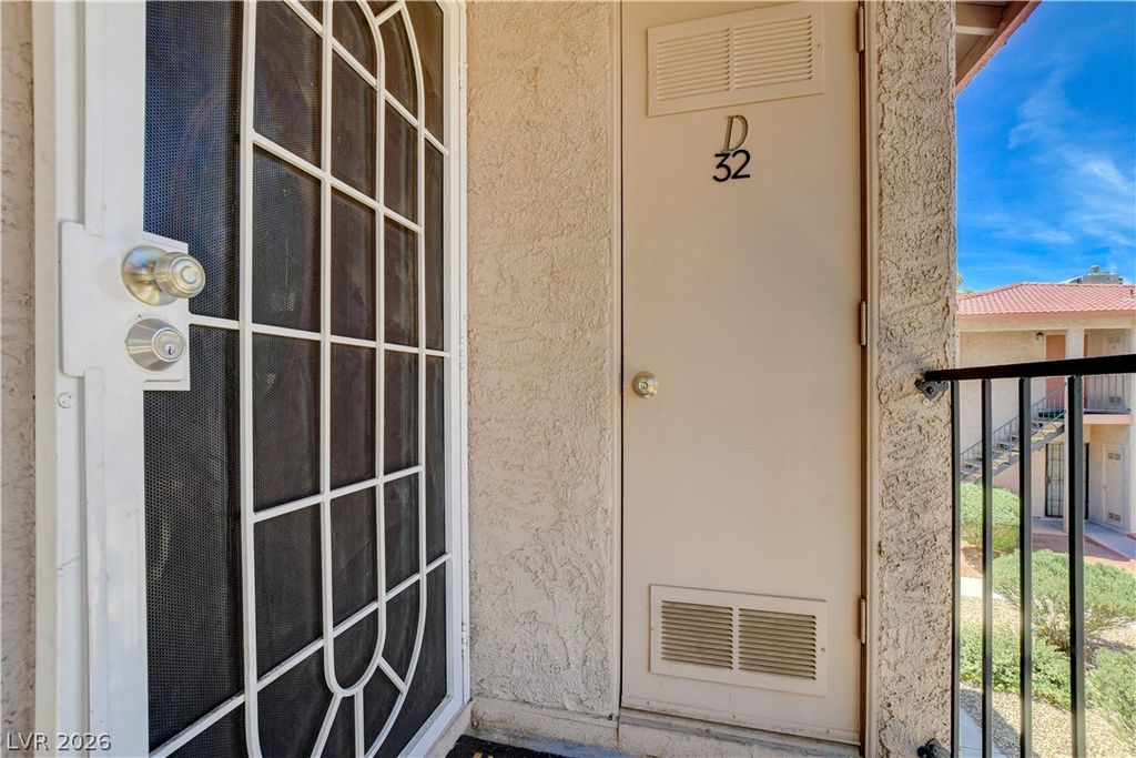5576 West Rochelle Avenue 32D, Las Vegas, NV 89103 — photo 4