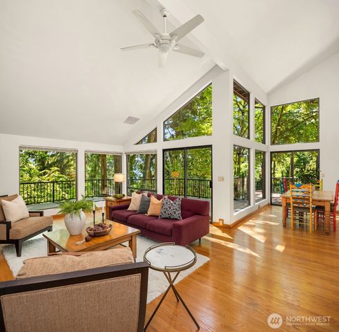 4336 E Mercer Way, Mercer Island, WA 98040