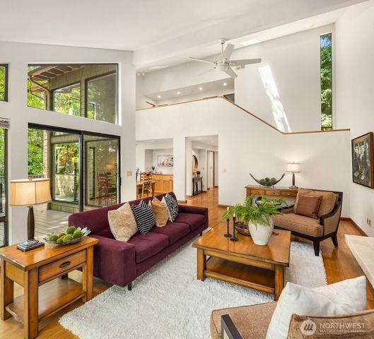4336 E Mercer Way, Mercer Island, WA 98040