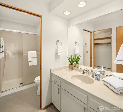 4336 E Mercer Way, Mercer Island, WA 98040
