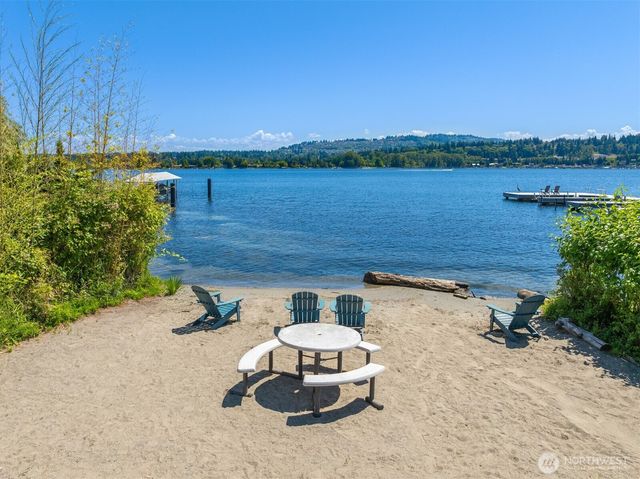 4336 E Mercer Way, Mercer Island, WA 98040