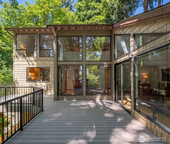 4336 E Mercer Way, Mercer Island, WA 98040