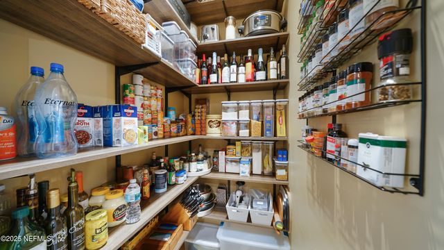 9453 HUNSTON MILL Lane, Jacksonville, FL 32244