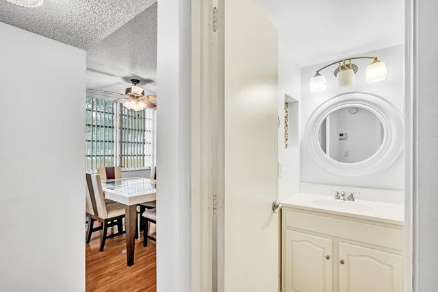 5940 NW 64th Avenue, Tamarac, FL 33319