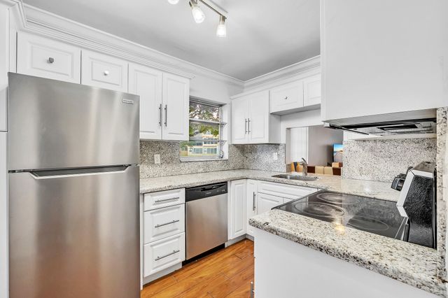 5940 NW 64th Avenue, Tamarac, FL 33319