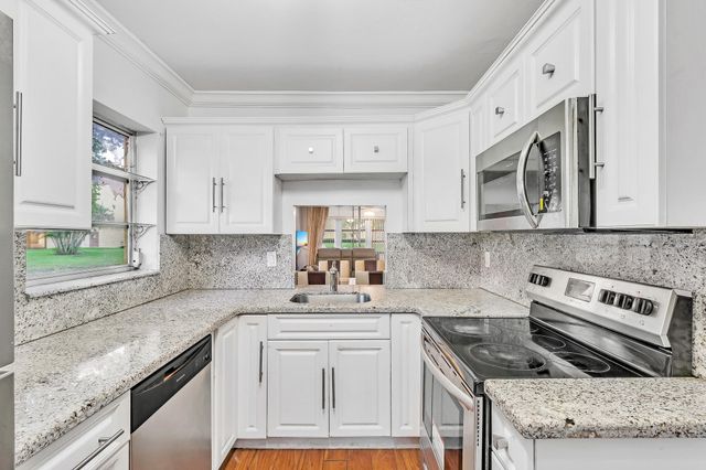 5940 NW 64th Avenue, Tamarac, FL 33319