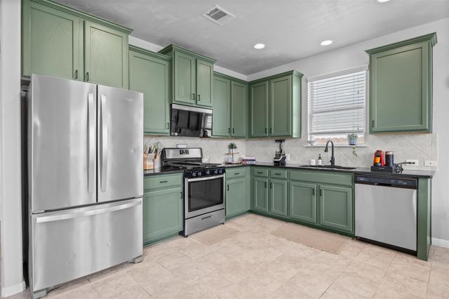 230 Eagle Brook LN, Buda, TX 78610