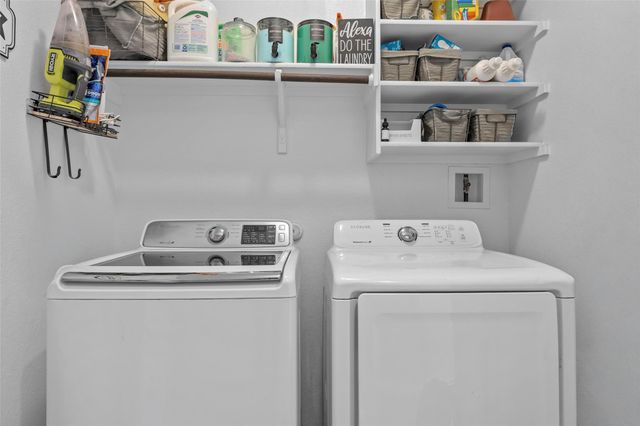 230 Eagle Brook LN, Buda, TX 78610