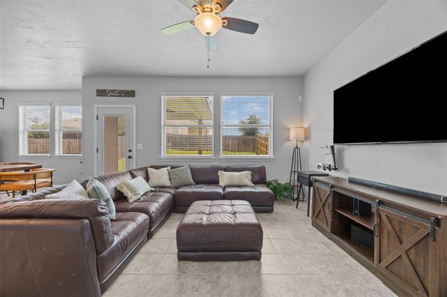 230 Eagle Brook LN, Buda, TX 78610