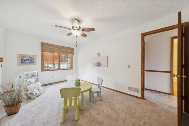 20856 Iran Avenue, Lakeville, MN 55044