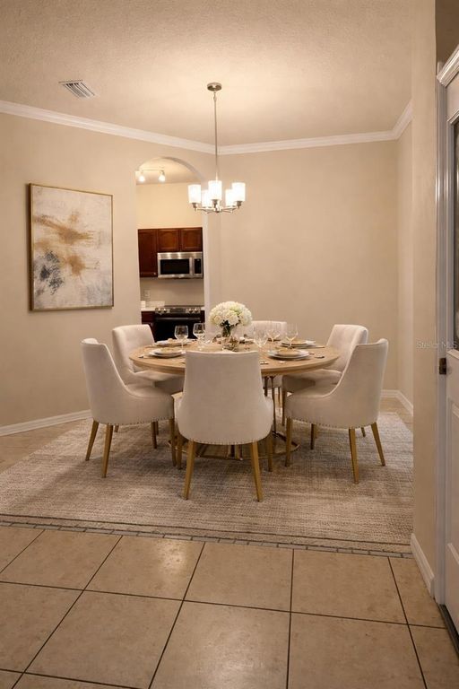 Image 11 of property listing at 6002 RENAISSANCE COURT, St Cloud, FL 34772