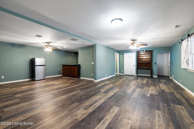 1405 Robertson Dr, Crestwood, KY 40014