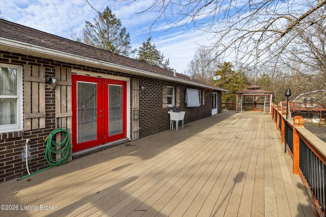 1405 Robertson Dr, Crestwood, KY 40014