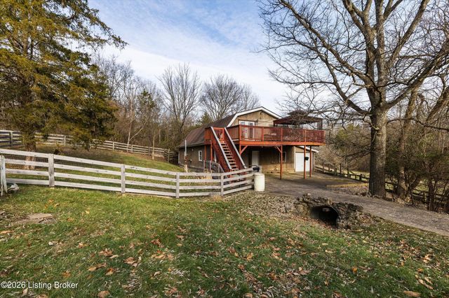 1405 Robertson Dr, Crestwood, KY 40014