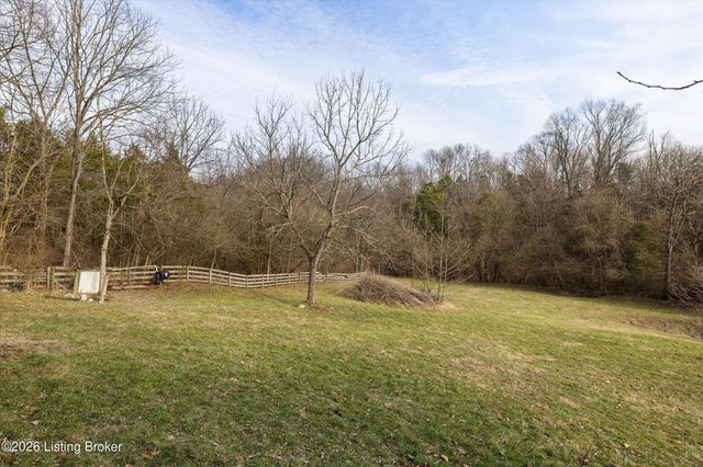 1405 Robertson Dr, Crestwood, KY 40014