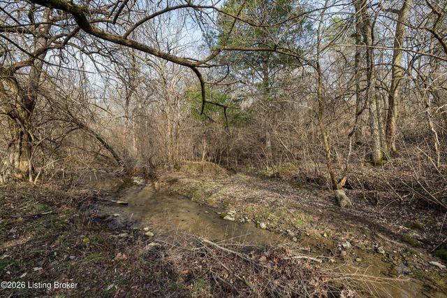 1405 Robertson Dr, Crestwood, KY 40014