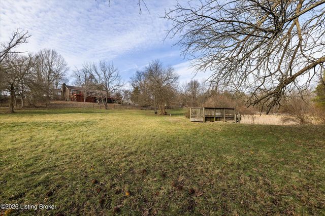 1405 Robertson Dr, Crestwood, KY 40014