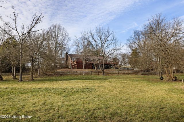 1405 Robertson Dr, Crestwood, KY 40014