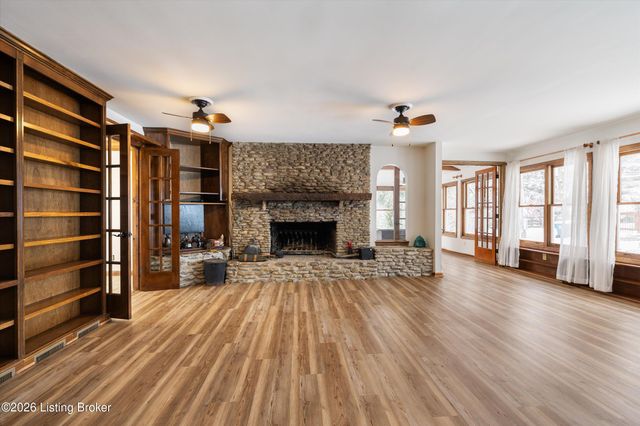 1405 Robertson Dr, Crestwood, KY 40014