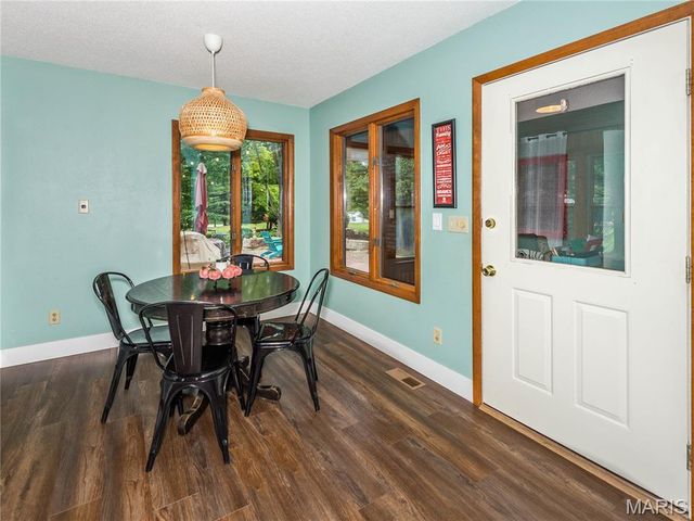 7 Ginger Meadow Court, Glen Carbon, IL 62034
