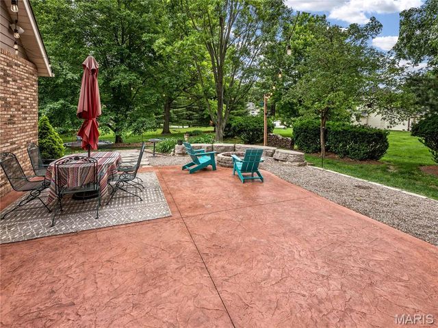 7 Ginger Meadow Court, Glen Carbon, IL 62034
