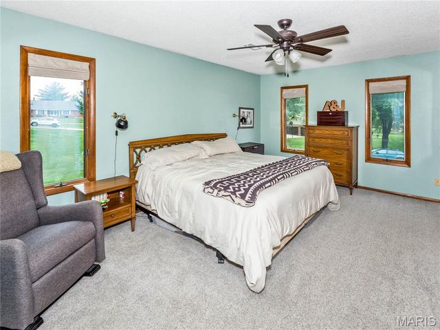 7 Ginger Meadow Court, Glen Carbon, IL 62034