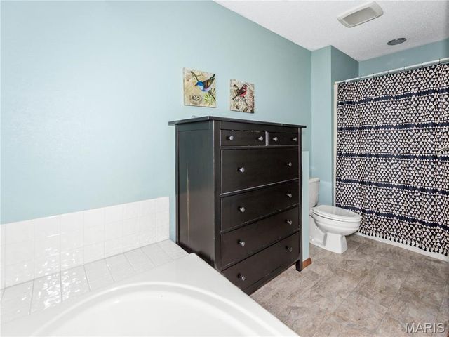 7 Ginger Meadow Court, Glen Carbon, IL 62034