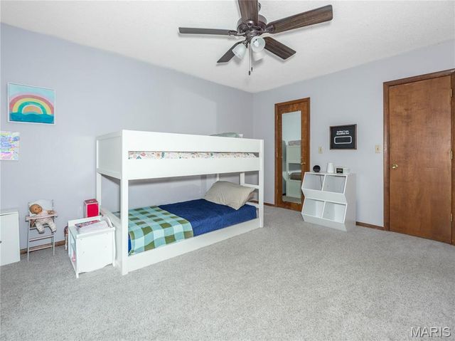 7 Ginger Meadow Court, Glen Carbon, IL 62034