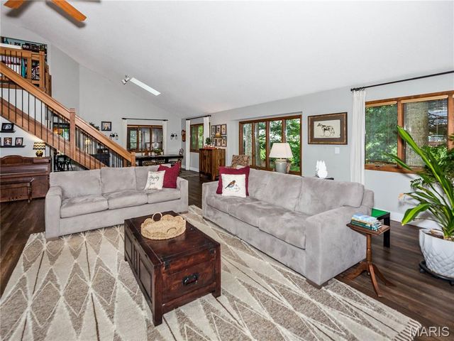 7 Ginger Meadow Court, Glen Carbon, IL 62034