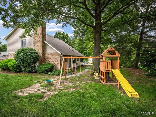 7 Ginger Meadow Court, Glen Carbon, IL 62034