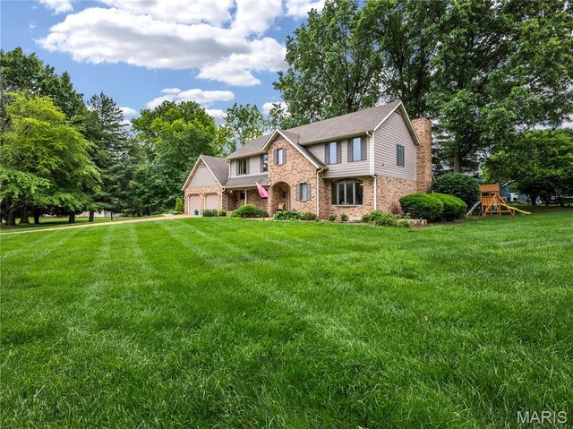 7 Ginger Meadow Court, Glen Carbon, IL 62034