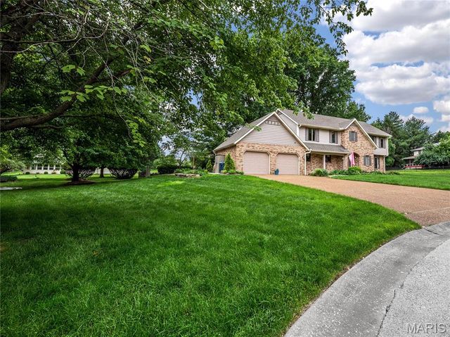7 Ginger Meadow Court, Glen Carbon, IL 62034