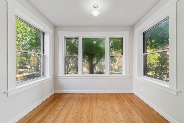 1515 W Pratt Boulevard 1, Chicago, IL 60626