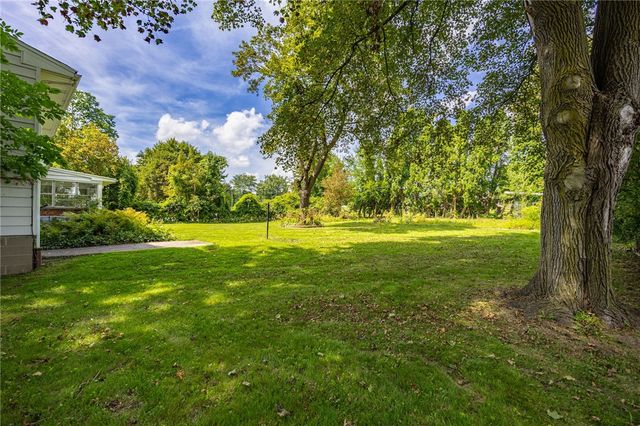 2104 Penfield Road, Penfield, NY 14526