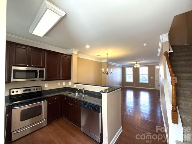 8636 Beaver Creek Drive, Charlotte, NC 28269