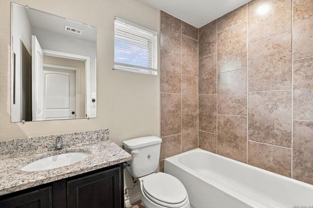 6950 LAKEVIEW DR, San Antonio, TX 78244