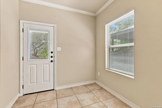 6950 LAKEVIEW DR, San Antonio, TX 78244