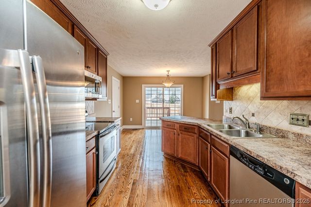 255 Trenton Place, Cameron, NC 28326