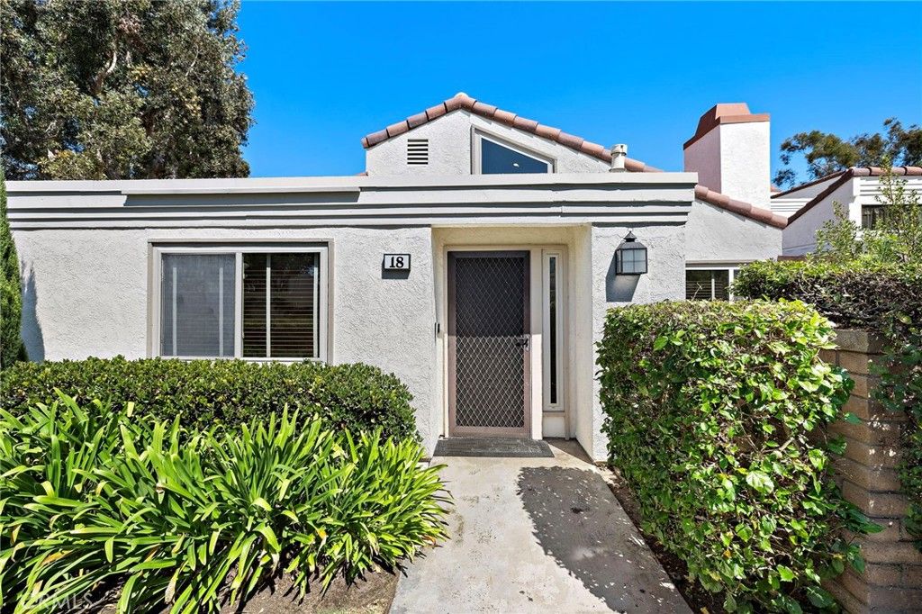 Image 1 of property listing at 18 Navarre, Irvine, CA 92612