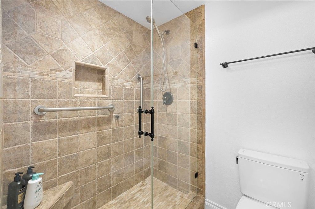 Image 14 of property listing at 18 Navarre, Irvine, CA 92612