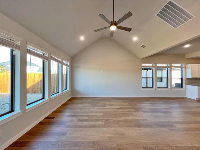 900 Airbender Drive, Princeton, TX 75407